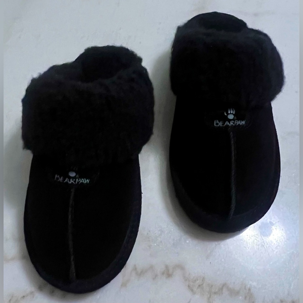 BearPaw Loki II Youth Size 1 Genuine Sheepskin Fur Lined Clog/Slipper  Black EUC
